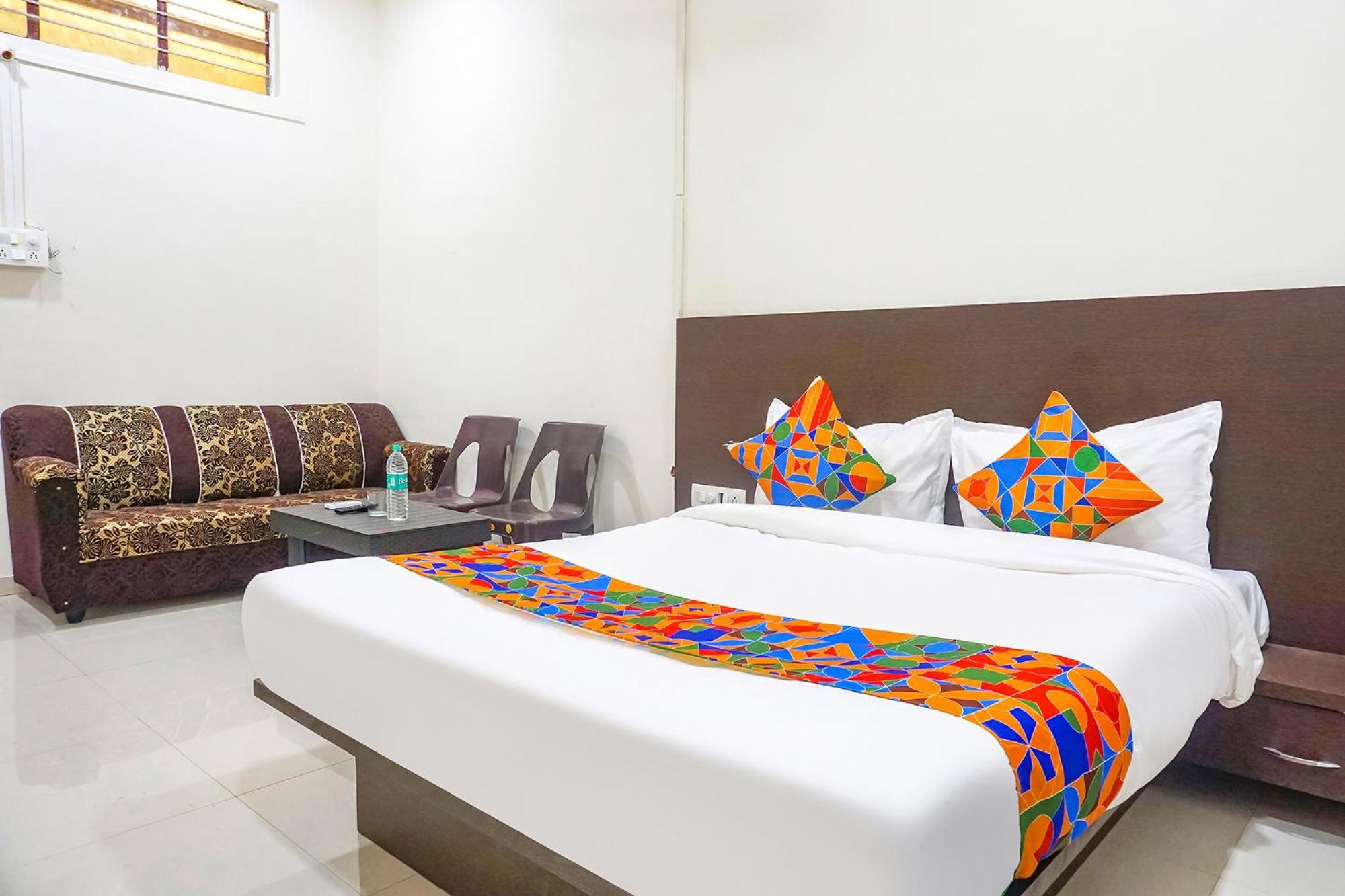 Fabhotel Om Sai - Nr Nashik Railway Station 外观 照片