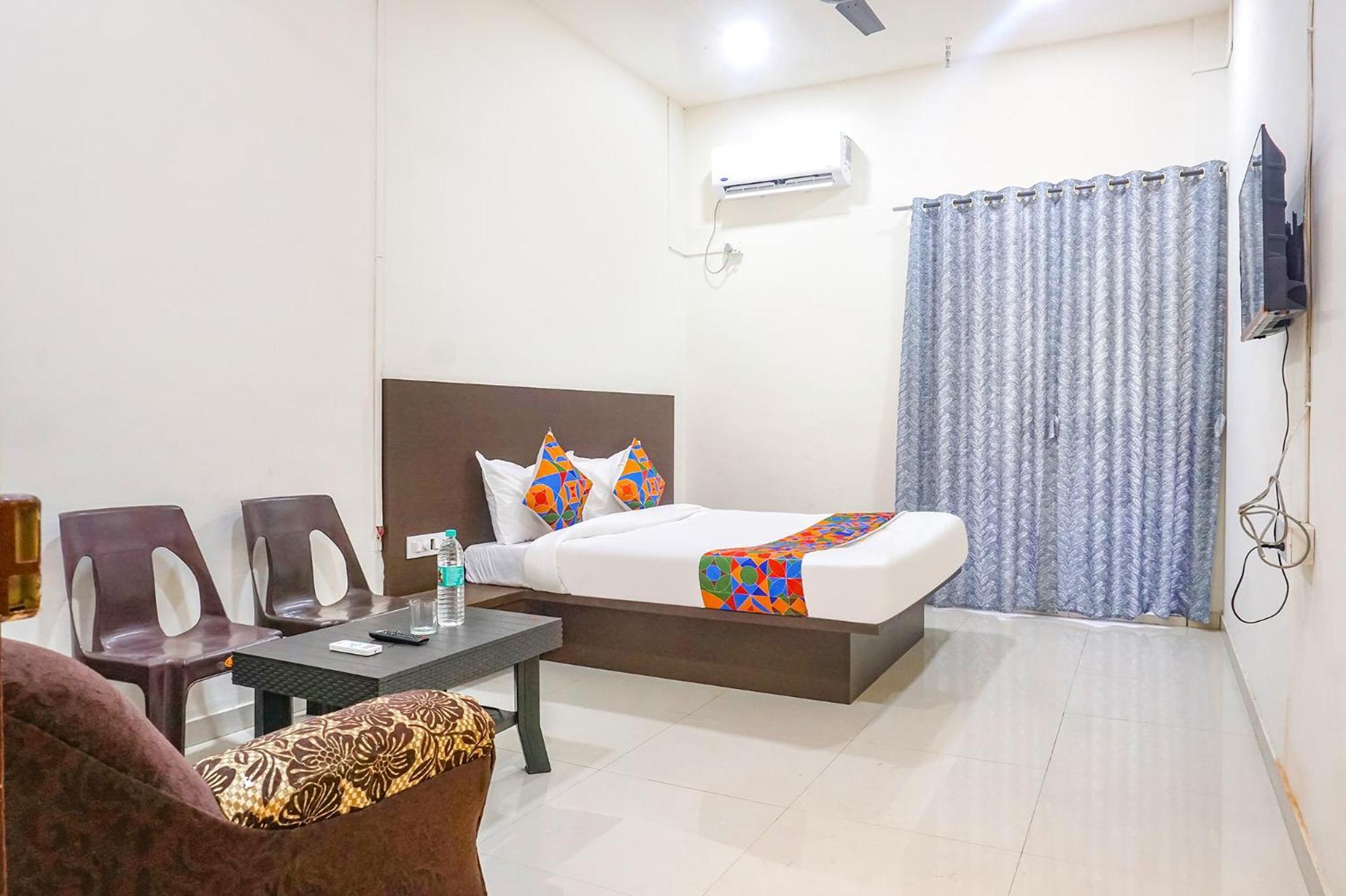Fabhotel Om Sai - Nr Nashik Railway Station 外观 照片