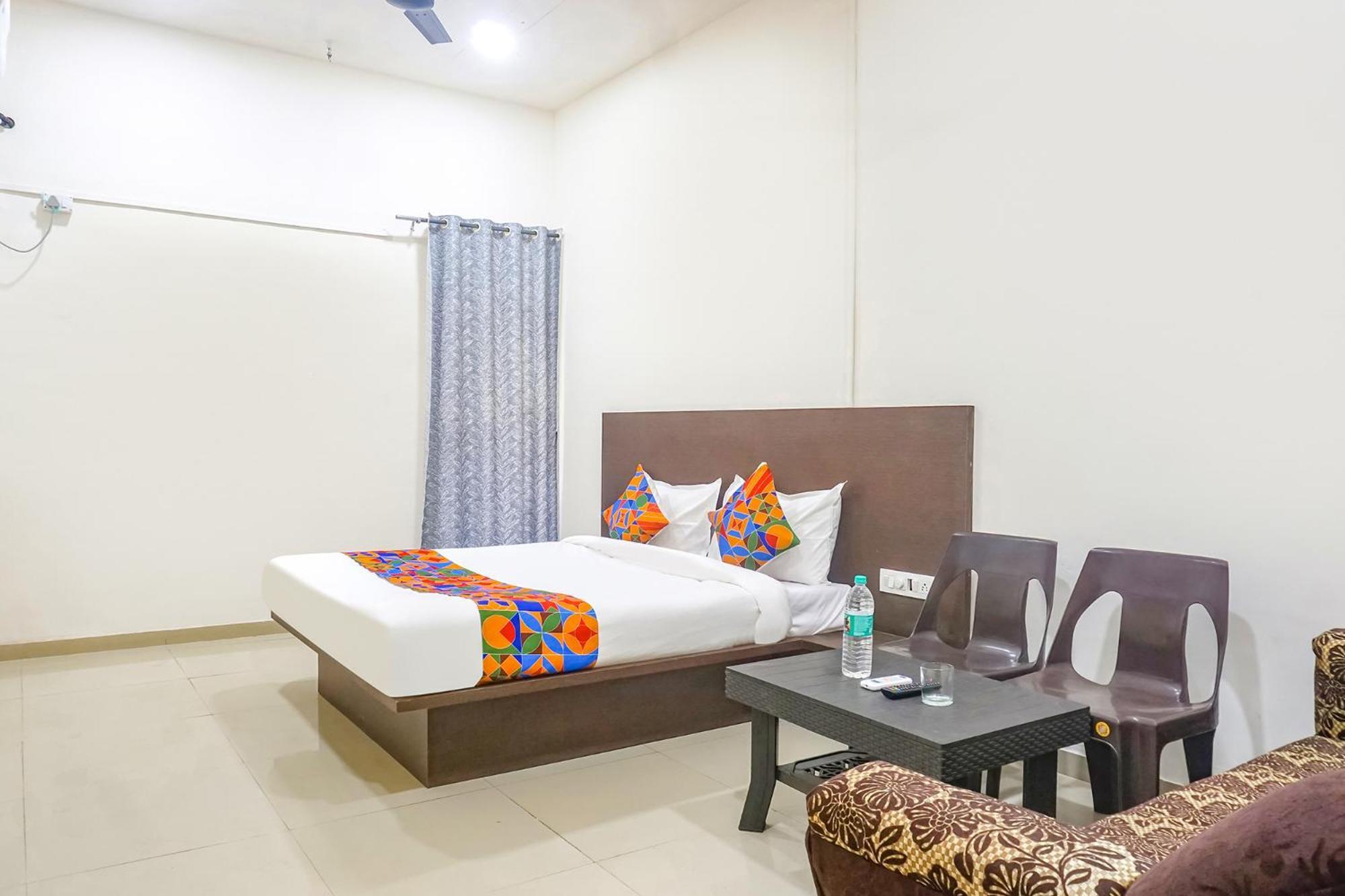 Fabhotel Om Sai - Nr Nashik Railway Station 外观 照片