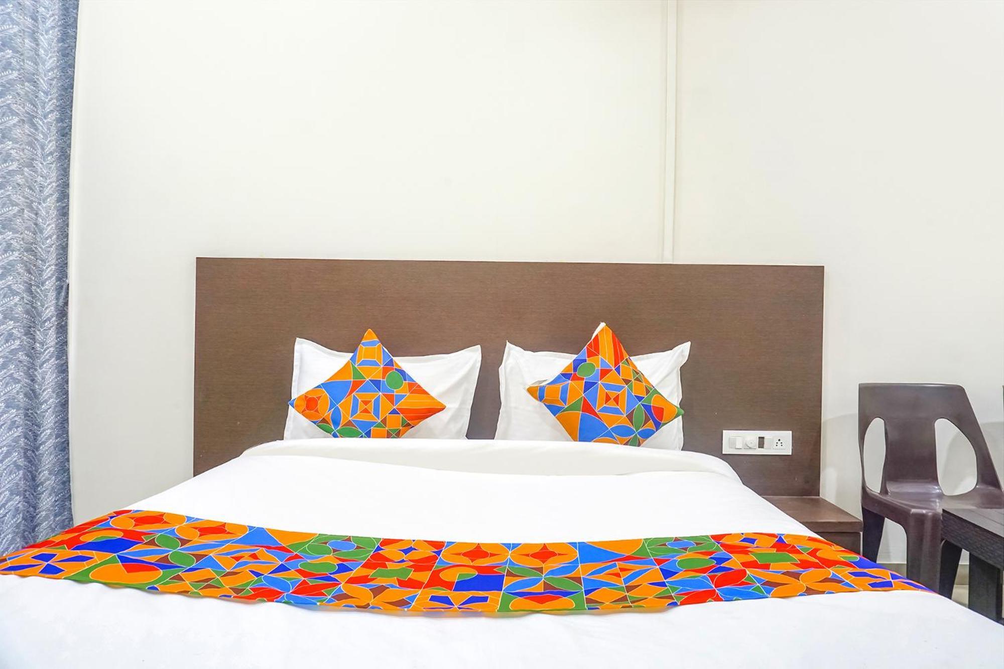 Fabhotel Om Sai - Nr Nashik Railway Station 外观 照片